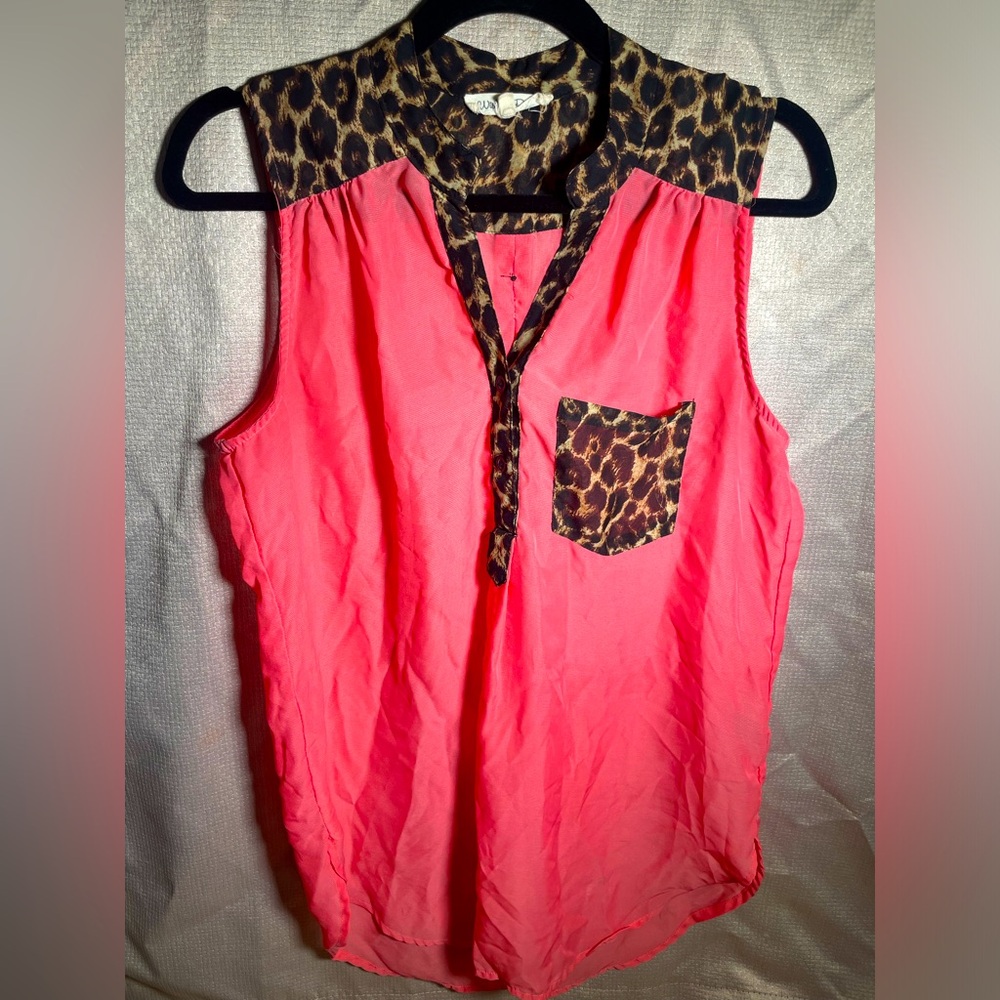 Wishful Park Womens Pink Top with Lepoard print details. Sleeveless light weight